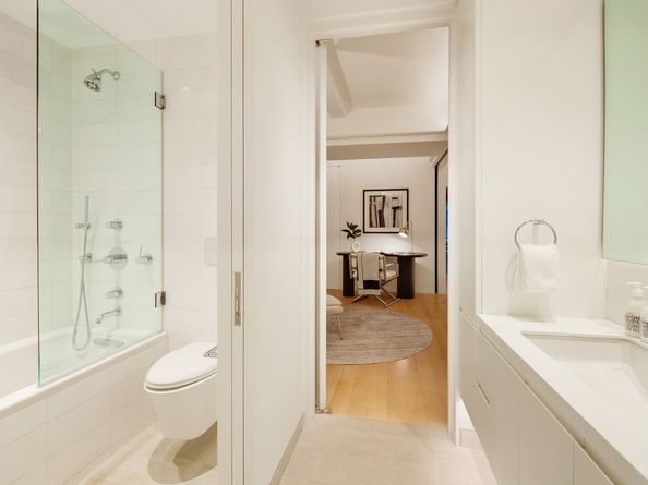 15 West 17th Street 2, New York NY 10011