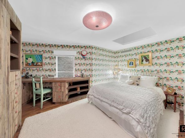34 Gramercy Park E PHB, New York NY 10010