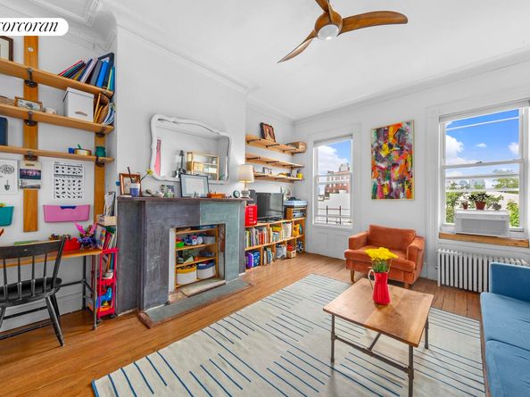 100 Newel Street 4R, Brooklyn NY 11222