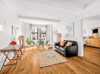 121 West 72nd Street