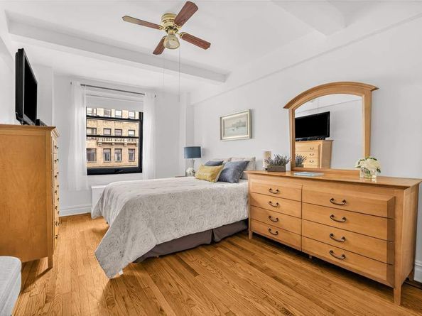 121 West 72nd Street 5C, New York NY 10023