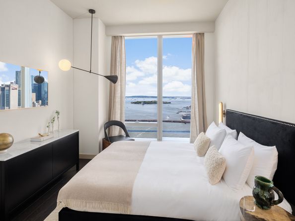 252 South Street 77B, New York NY 10002