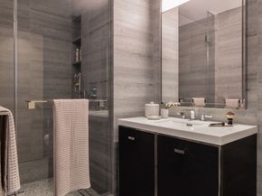 252 South Street 77B, New York NY 10002