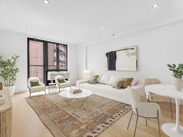 116-17 Grosvenor Lane 6C, Queens NY 11418