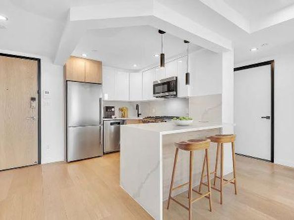 116-17 Grosvenor Lane 6C, Queens NY 11418
