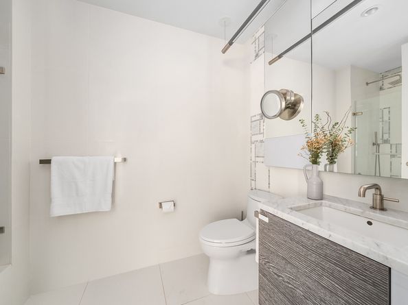 1 City Point 59G, Brooklyn NY 11201