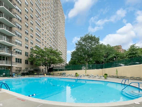 555 Kappock Street 2E, Bronx NY 10463