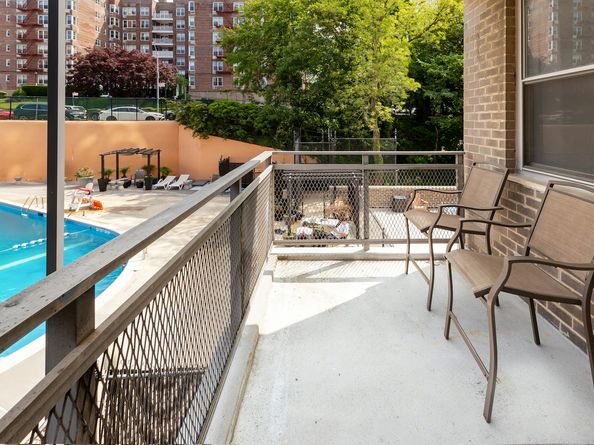 555 Kappock Street 2E, Bronx NY 10463