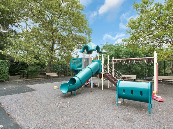 555 Kappock Street 2E, Bronx NY 10463