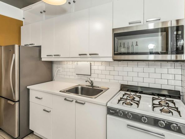 561 41st Street 2C, Brooklyn NY 11232