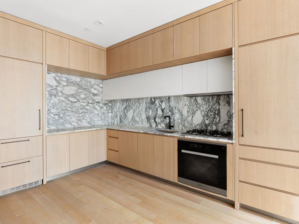 517 West 29th Street 3D, New York NY 10001