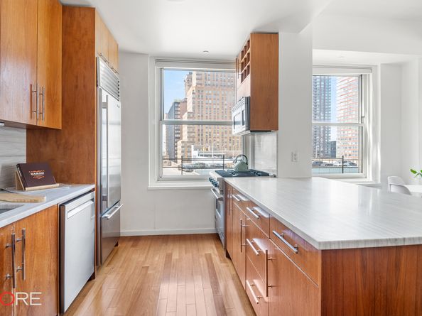 88 Greenwich Street 923, New York NY 10006