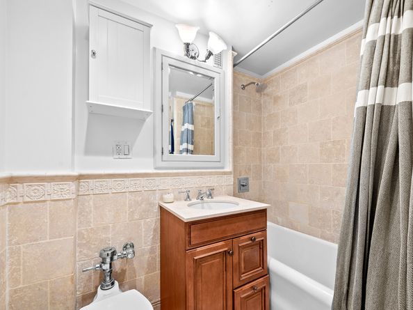 45 Tudor City Place 1515, New York NY 10017