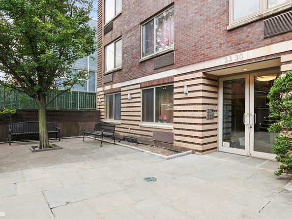 33-30 61st Street 306, Queens NY 11377