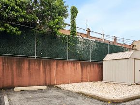 33-30 61st Street 306, Queens NY 11377