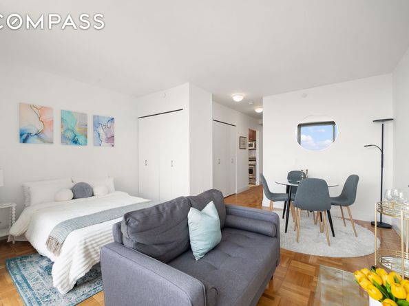 215-217 East 96th Street 25B, New York NY 10128