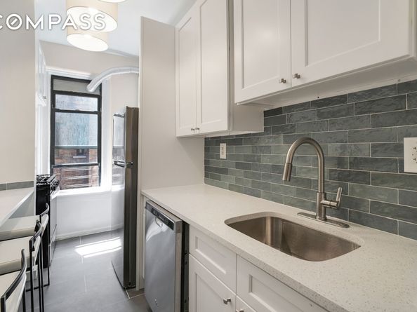 200 West 109th Street C1, New York NY 10025