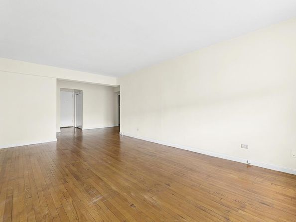 46-01 39th Avenue 503, Queens NY 11104