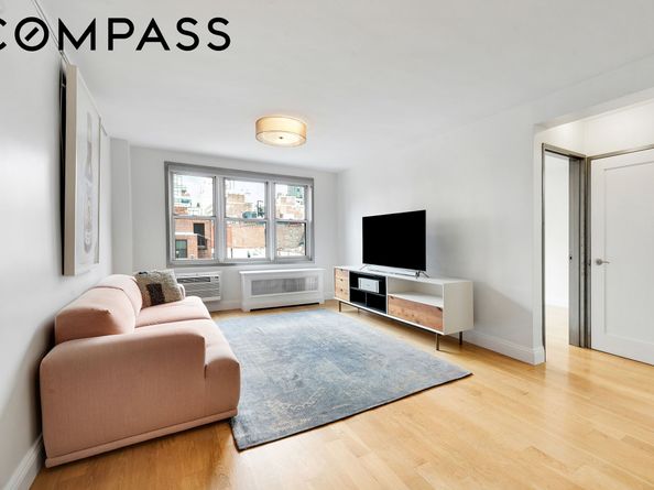 160 East 27th Street 8F, New York NY 10016