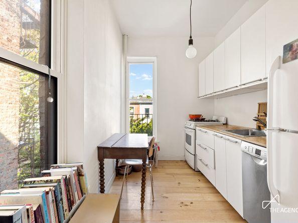 582 Morgan Avenue 3L, Brooklyn NY 11222