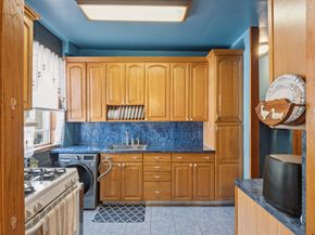 818 Onderdonk Avenue, Queens NY 11385
