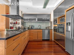 123 Baxter Street 6B, New York NY 10013