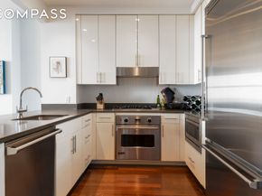 1 Hanson Place 17M, Brooklyn NY 11243