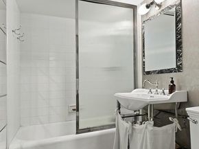 333 West 56th Street 6C, New York NY 10019