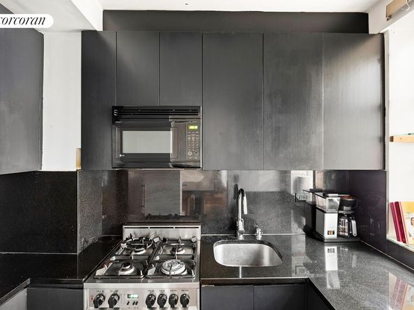 333 West 56th Street 6C, New York NY 10019