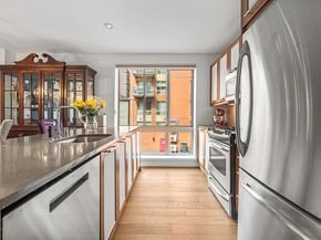 3585 Greystone Avenue 3E, Bronx NY 10463
