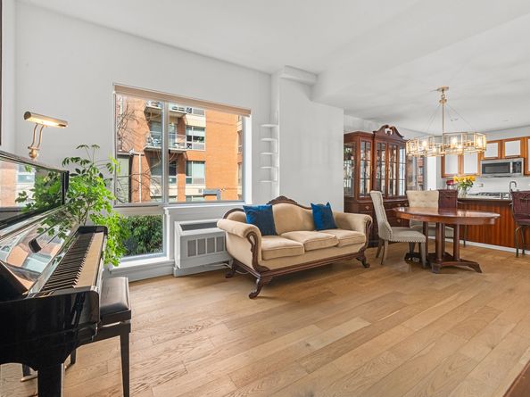 3585 Greystone Avenue 3E, Bronx NY 10463