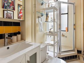 105 East 15th Street 93, New York NY 10003