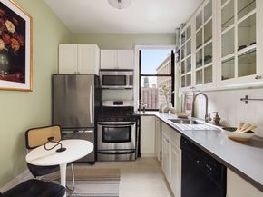 105 East 15th Street 93, New York NY 10003