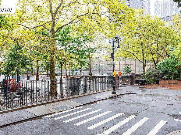 517 East 77th Street 1N, New York NY 10021