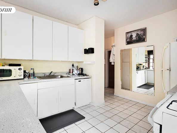 517 East 77th Street 1N, New York NY 10021