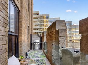 100 Barclay Street 16G, New York NY 10007
