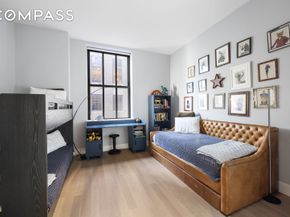 100 Barclay Street 16G, New York NY 10007