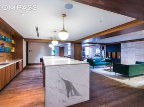 100 Barclay Street 16G, New York NY 10007