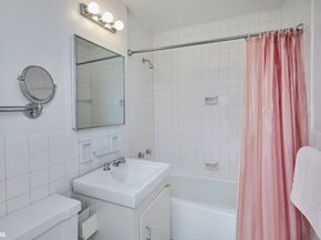 75 East End Avenue 17A, New York NY 10028