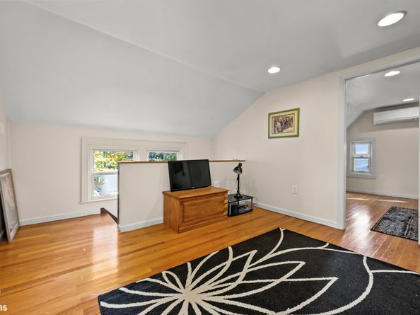 112-45 178th Street, Queens NY 11433