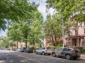 210 Clinton Avenue 4H, Brooklyn NY 11205
