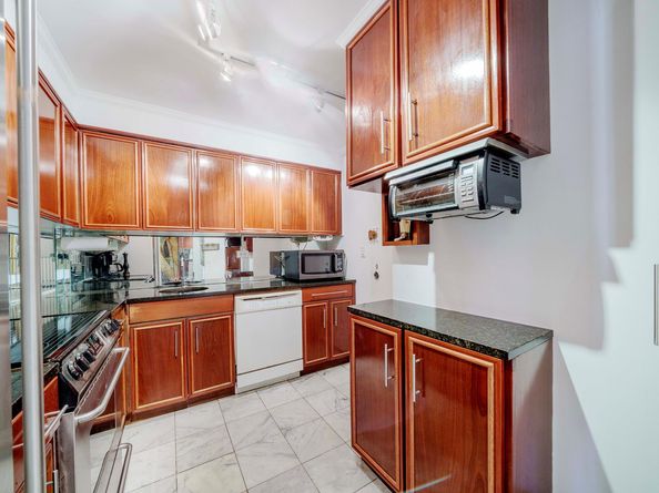 475 Park Avenue 11BC, New York NY 10022