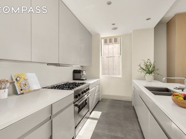 66 Leonard Street 10C, New York NY 10013