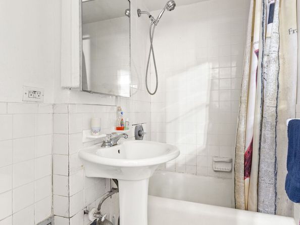 45 Tudor City Place 716, New York NY 10017