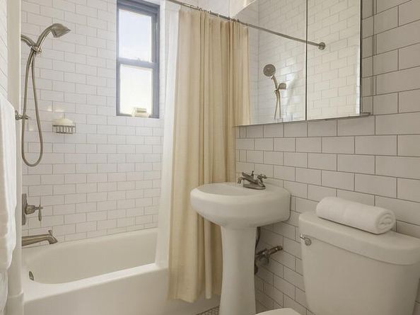 21-67 33rd Street 5E, Queens NY 11105