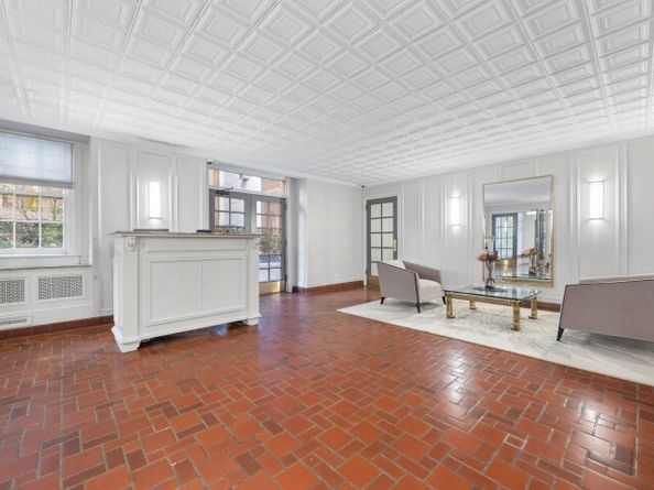 304 West 75th Street 6F, New York NY 10023