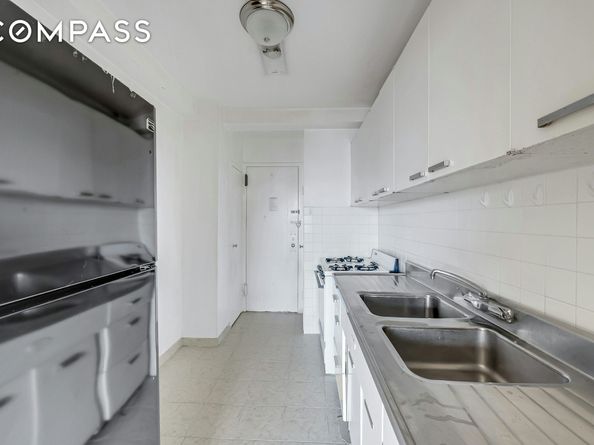 1 Fordham Hill Oval 12C, Bronx NY 10468