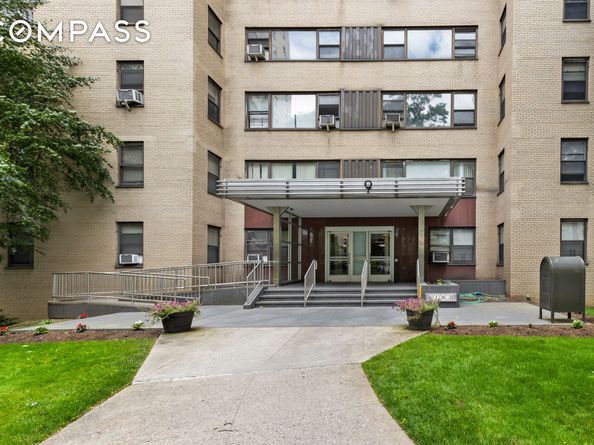 1 Fordham Hill Oval 12C, Bronx NY 10468