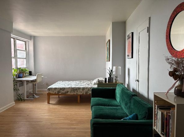 39-20 52nd Street 5E, Queens NY 11377