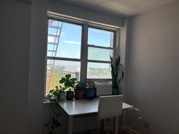 39-20 52nd Street 5E, Queens NY 11377